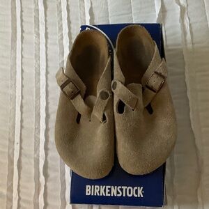 Birkenstock Boston Women’s Suede Moccasins in Light Brown